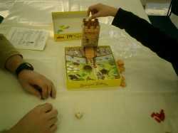 コロリンナイトは塔に駒を放り込むゲーム。
